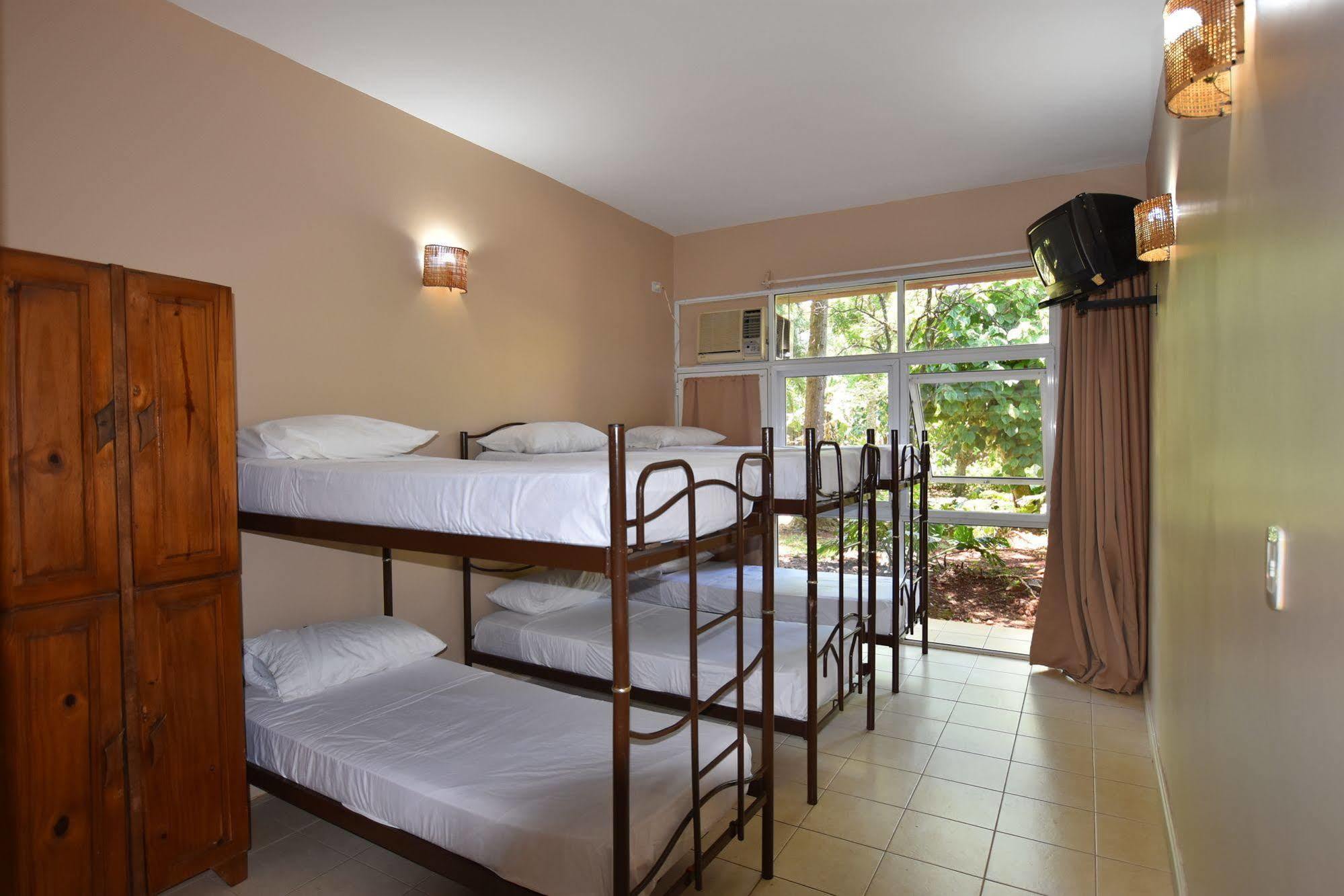 Iguazu Inn Hostel Puerto Iguazu Luaran gambar