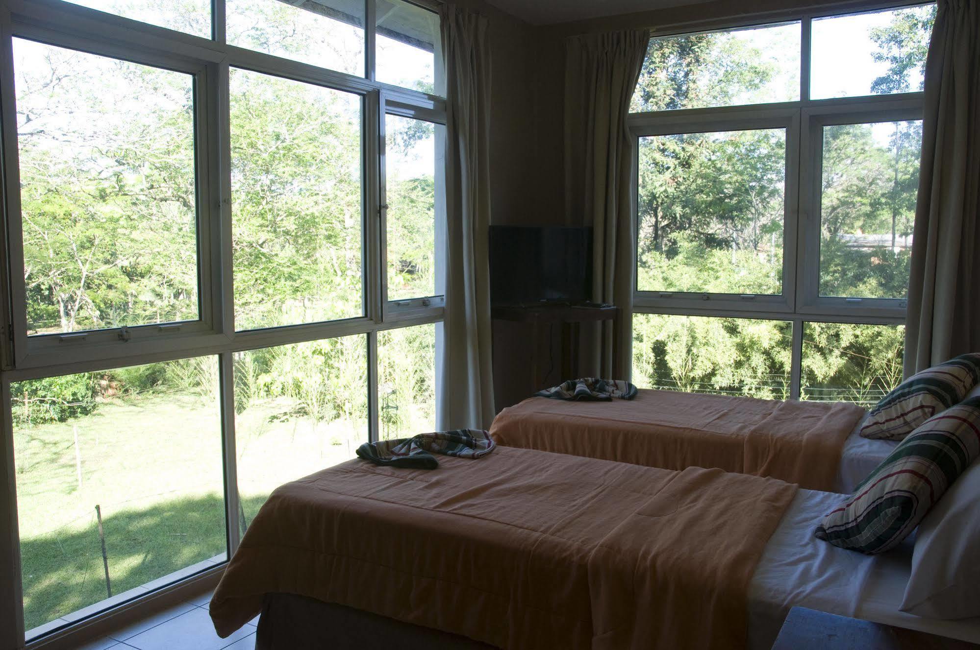 Iguazu Inn Hostel Puerto Iguazu Luaran gambar