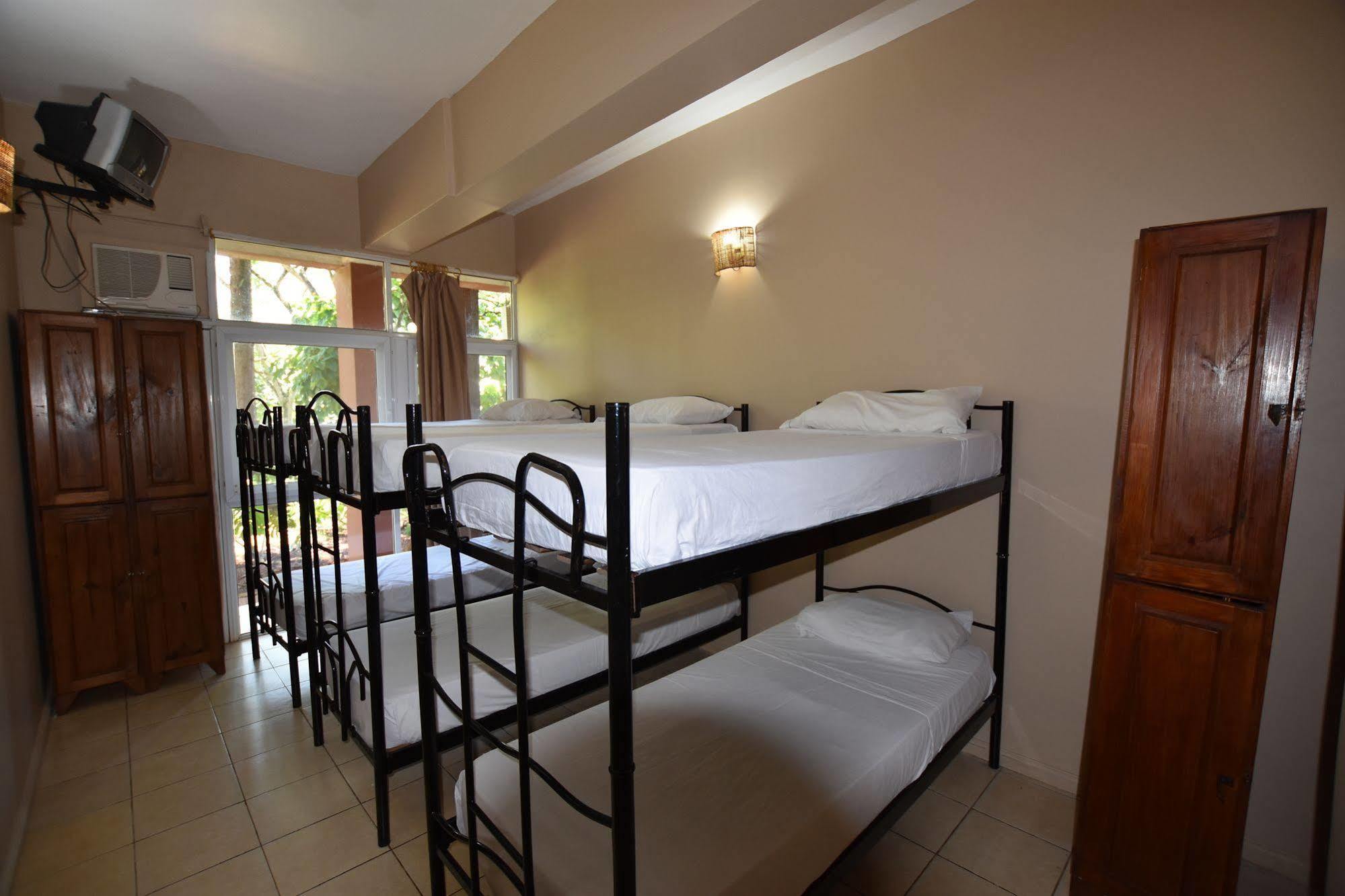 Iguazu Inn Hostel Puerto Iguazu Luaran gambar