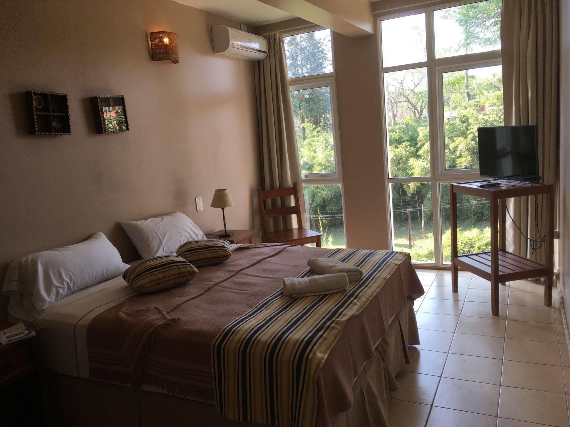 Iguazu Inn Hostel Puerto Iguazu Luaran gambar
